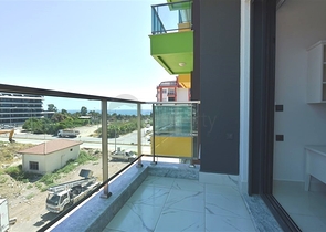 1+1 Wohnung 200 m vom Strand entfernt im Stadtteil Kargicak 