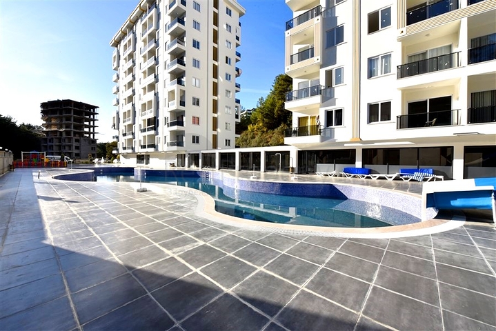 1+1 Wohnung in einem neuen Komplex im Stadtteil Avsalar