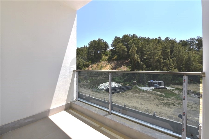 1+1 Wohnung in einem neuen Komplex im Stadtteil Avsalar