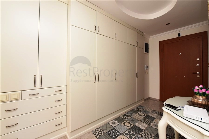 Penthouse 5+1 im Stadtteil Oba, 600 m vom Meer entfernt