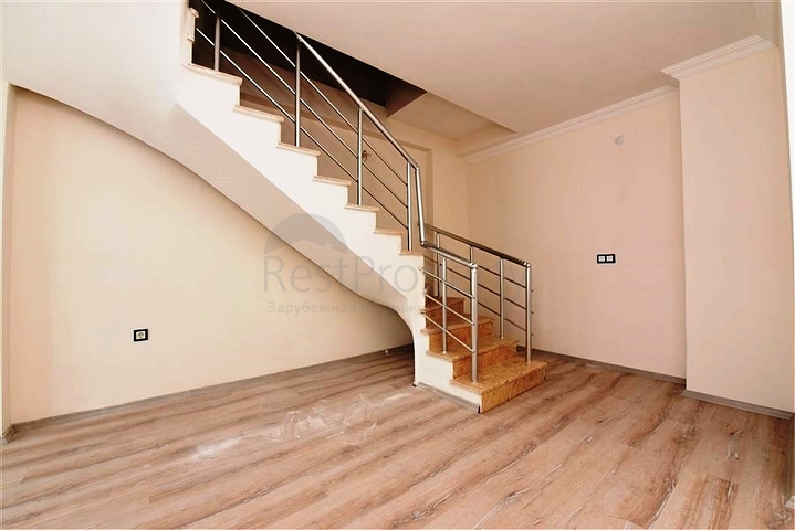 Penthouse mit Bergblick im Stadtteil Mahmutlar