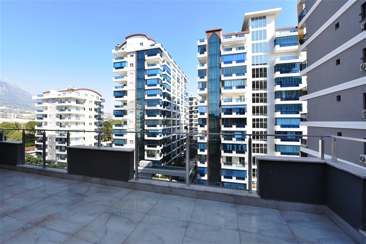 Penthouse mit Bergblick im Stadtteil Mahmutlar