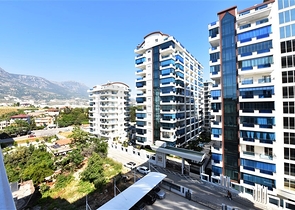 Penthouse mit Bergblick im Stadtteil Mahmutlar