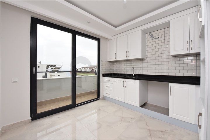 Penthouse zum Verkauf 2+1 mit Meerblick im Stadtteil Kestel