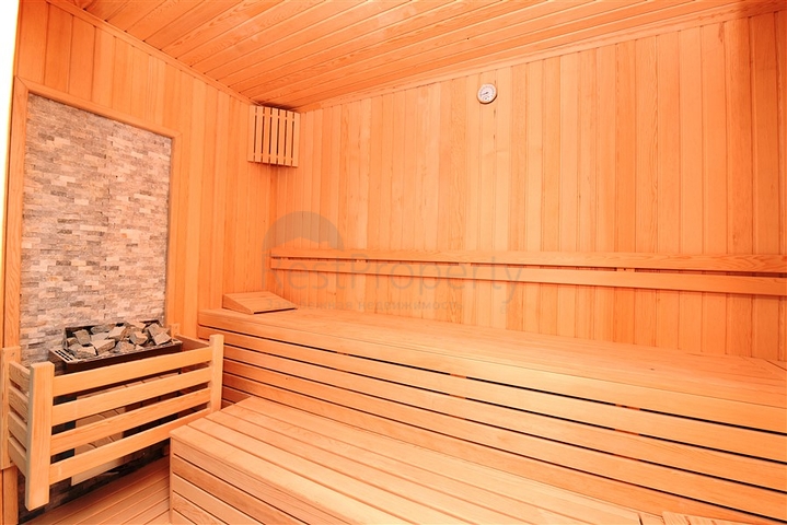 Penthouse zum Verkauf 2+1 mit Meerblick im Stadtteil Kestel