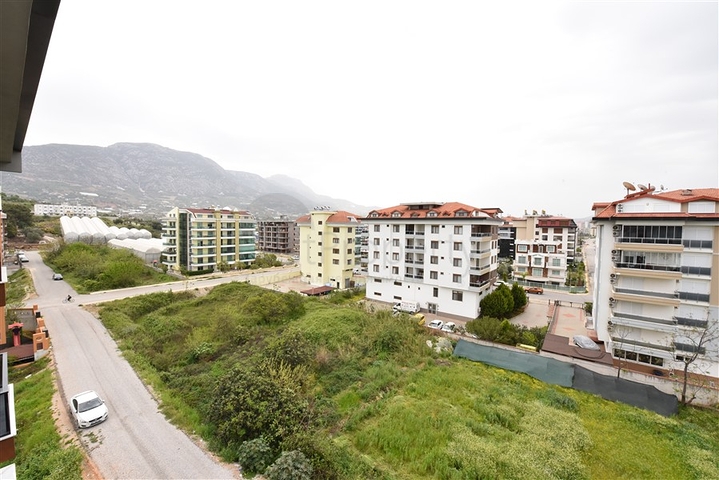 Penthouse zum Verkauf 2+1 mit Meerblick im Stadtteil Kestel