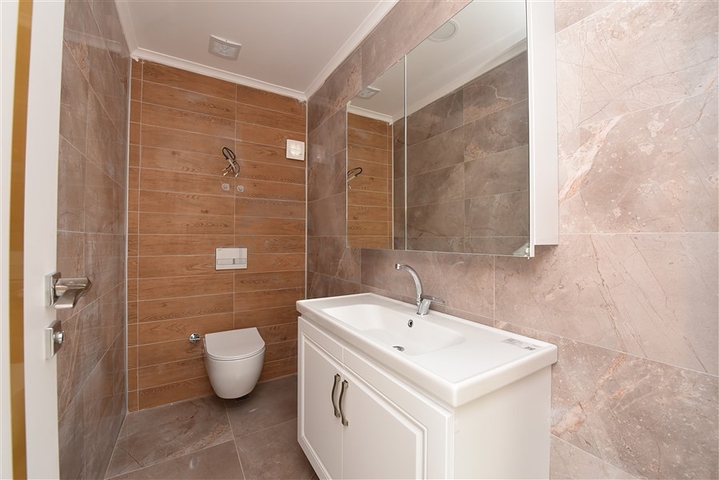 Penthouse zum Verkauf 2+1 mit Meerblick im Stadtteil Kestel