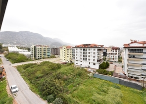 Penthouse zum Verkauf 2+1 mit Meerblick im Stadtteil Kestel