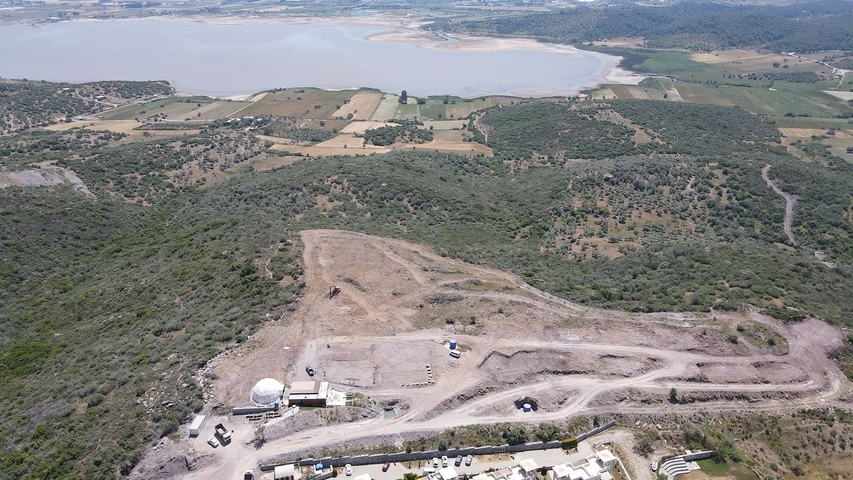 Villen im modernen Stil mit Seeblick.