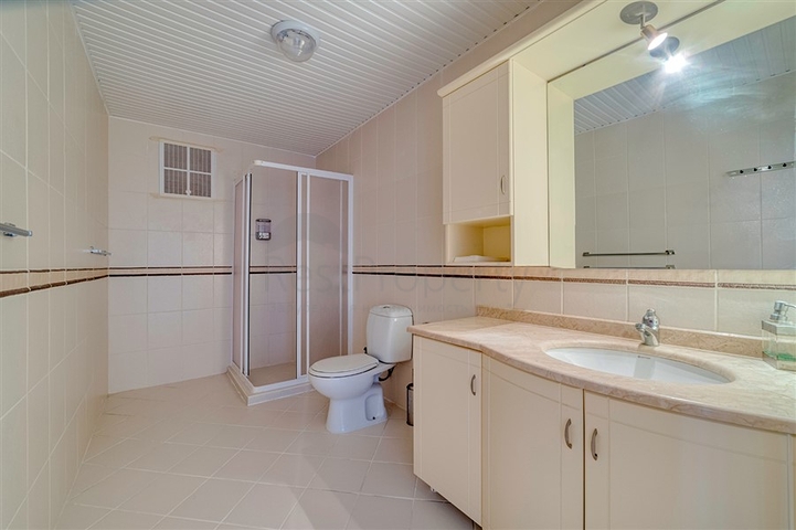 2+1 Wohnung im Stadtteil Mahmutlar, 500 Meter vom Meer entfernt