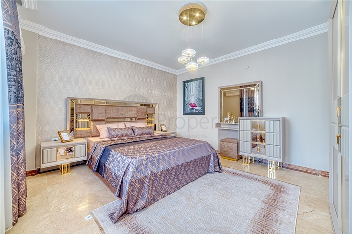 2+1 Wohnung im Stadtteil Mahmutlar, 500 Meter vom Meer entfernt