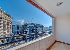 2+1 Wohnung im Stadtteil Mahmutlar, 500 Meter vom Meer entfernt