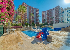 2+1 Wohnung im Stadtteil Mahmutlar, 500 Meter vom Meer entfernt