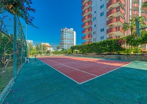 2+1 Wohnung im Stadtteil Mahmutlar, 500 Meter vom Meer entfernt