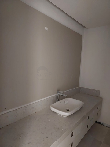 Projekt an der ersten Küste im Yalıkavak-Gebiet