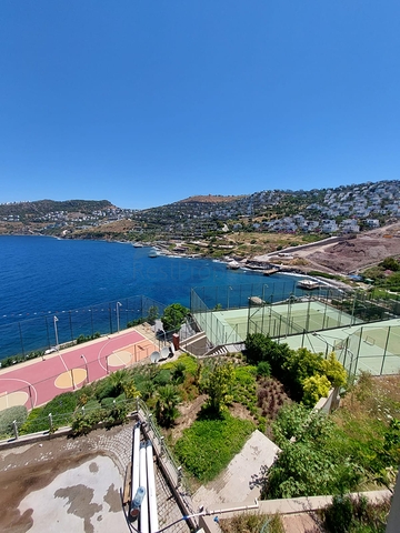 Projekt an der ersten Küste im Yalıkavak-Gebiet