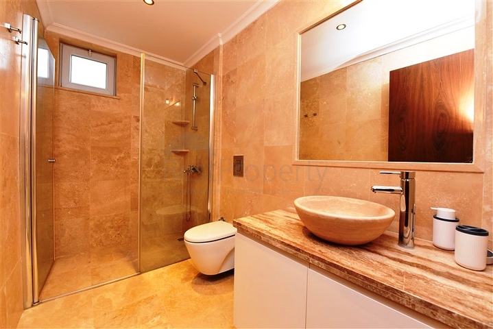 Maisonette-Garten in der Nähe des Meeres in Konakly