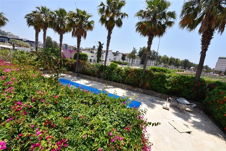 Maisonette-Garten in der Nähe des Meeres in Konakly