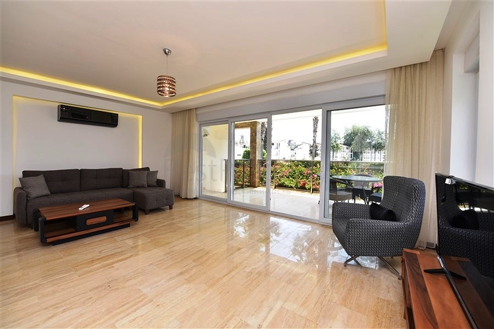 Maisonette-Garten in der Nähe des Meeres in Konakly