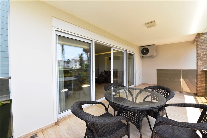 Maisonette-Garten in der Nähe des Meeres in Konakly