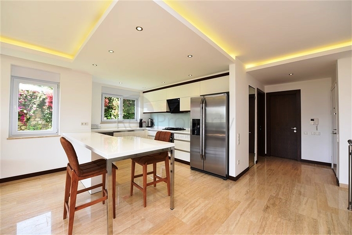 Maisonette-Garten in der Nähe des Meeres in Konakly