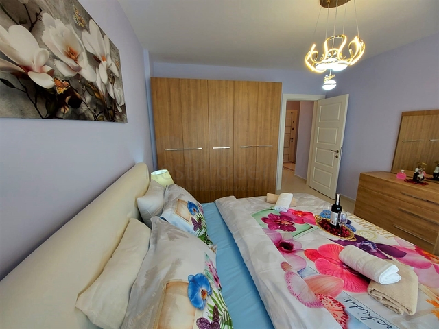 Geräumige 2+1-Wohnung 500 Meter vom Meer entfernt