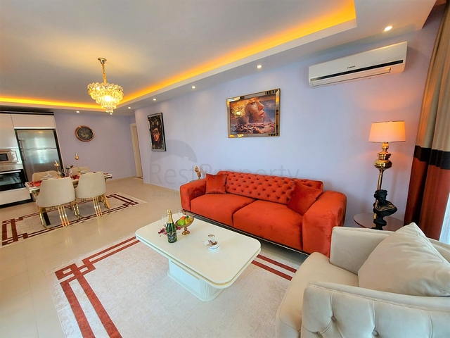 Geräumige 2+1-Wohnung 500 Meter vom Meer entfernt