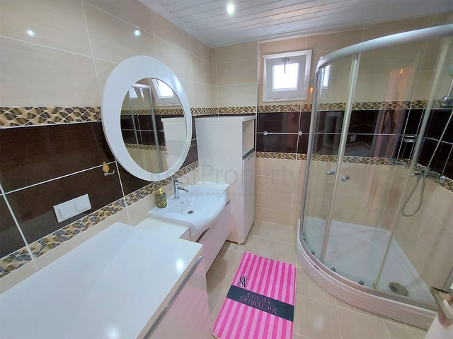 Geräumige 2+1-Wohnung 500 Meter vom Meer entfernt