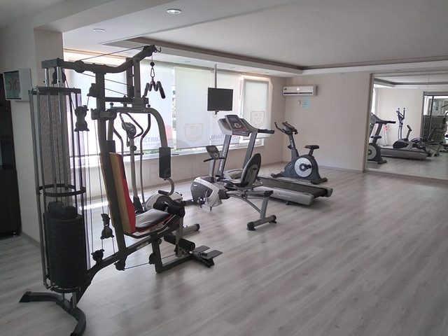 Geräumige 2+1-Wohnung 500 Meter vom Meer entfernt