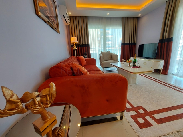 Geräumige 2+1-Wohnung 500 Meter vom Meer entfernt