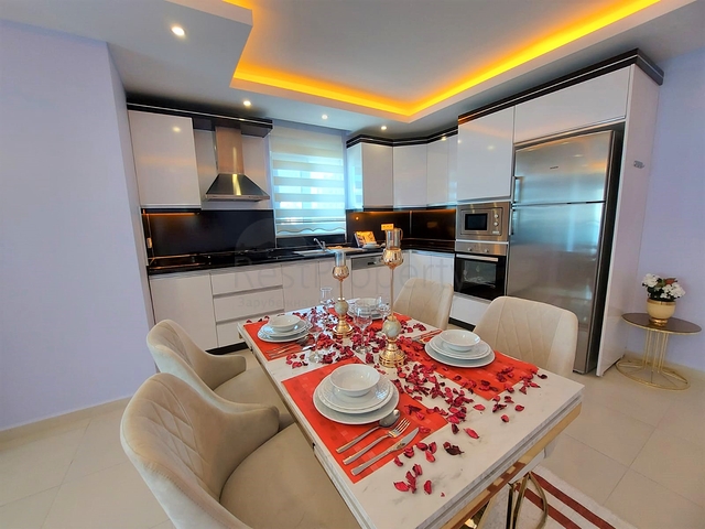 Geräumige 2+1-Wohnung 500 Meter vom Meer entfernt