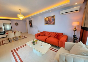 Geräumige 2+1-Wohnung 500 Meter vom Meer entfernt