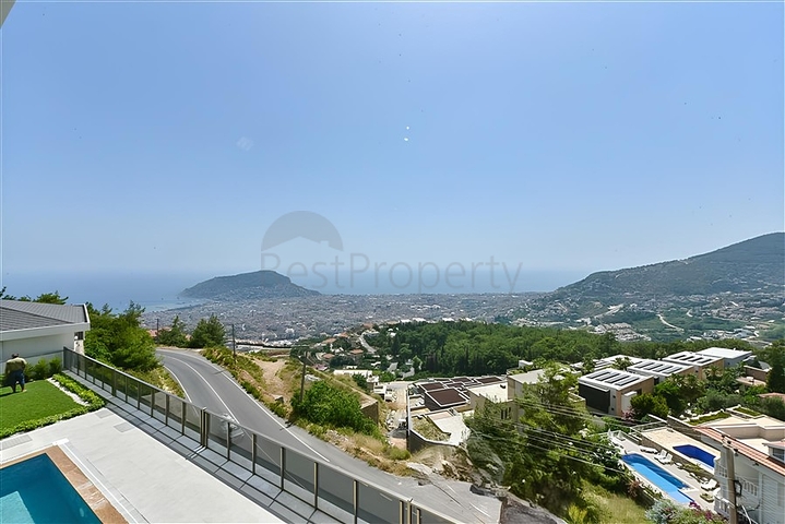 Villen mit atemberaubender Aussicht in Bektas