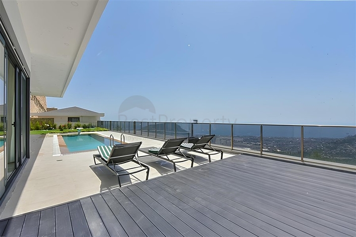 Villen mit atemberaubender Aussicht in Bektas