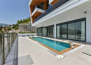 Villen mit atemberaubender Aussicht in Bektas