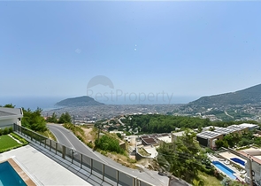 Villen mit atemberaubender Aussicht in Bektas