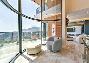 Villen mit atemberaubender Aussicht in Bektas