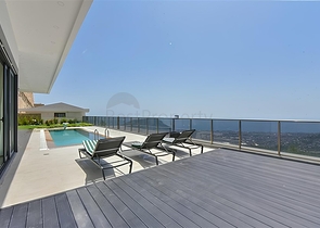 Villen mit atemberaubender Aussicht in Bektas