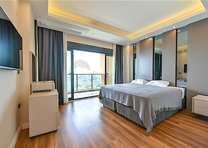 Villen mit atemberaubender Aussicht in Bektas