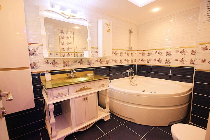 Penthouse zum Verkauf 3+1 im Stadtteil Mahmutlar