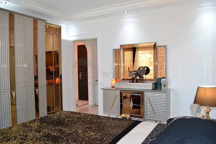 2+1 Wohnung mit Meerblick im Stadtteil Mahmutlar