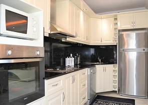 2+1 Wohnung mit Meerblick im Stadtteil Mahmutlar