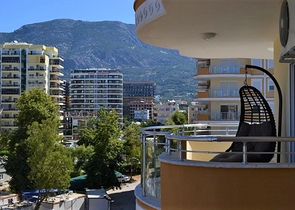 2+1 Wohnung mit Meerblick im Stadtteil Mahmutlar