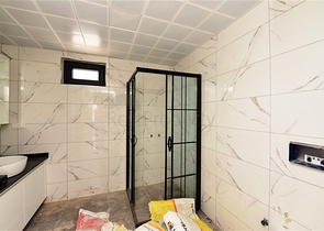 Zweizimmerwohnung mit Panoramablick auf die Berge im Stadtteil Mahmutlar