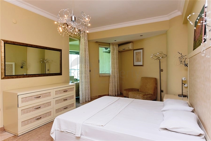 2+1 Wohnung in einem Hotelkomplex in Kargicak