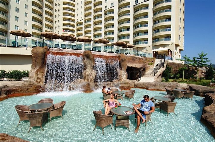 2+1 Wohnung in einem Hotelkomplex in Kargicak