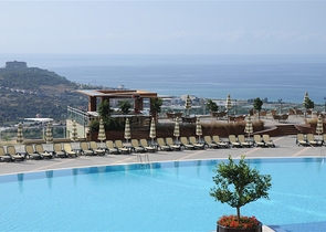 2+1 Wohnung in einem Hotelkomplex in Kargicak