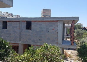 Attraktive Villen umgeben von üppiger Natur