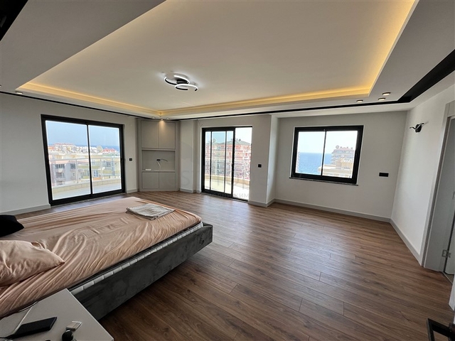 4+1 Penthouse in Mahmutlar