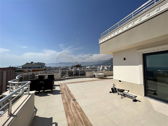 4+1 Penthouse in Mahmutlar